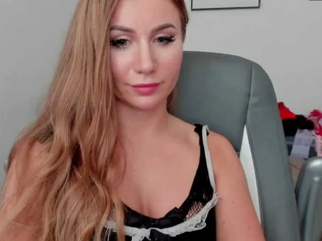 Live sex webcam photo for SweetMirande #291811895
