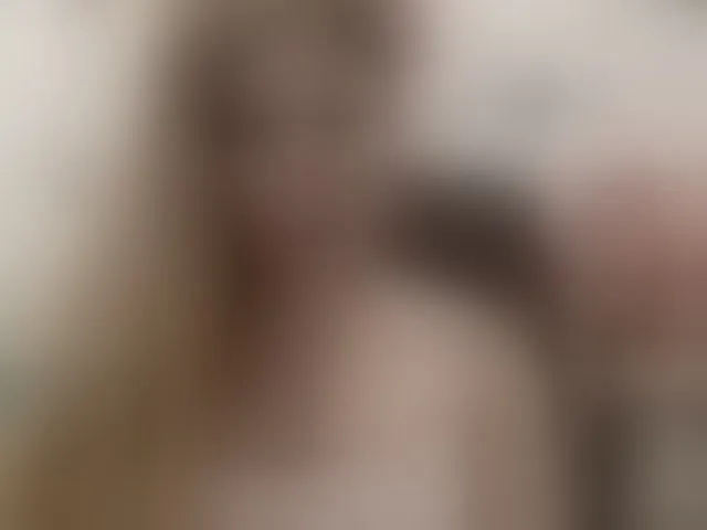 Live sex webcam photo for SweetMirande #293557074
