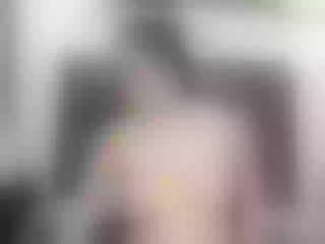 Live sex webcam photo for SweetMoniica #284543682
