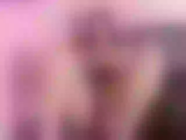 Live sex webcam photo for SweetMoniica #289921769
