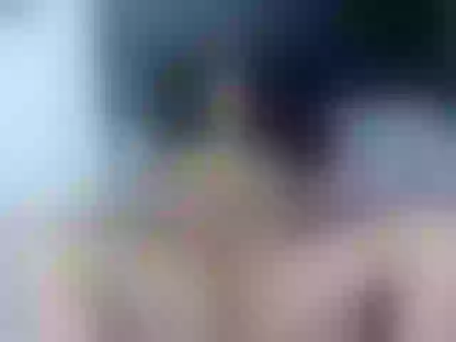 Live sex webcam photo for SweetMoniica #290018215