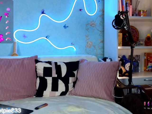 Live sex webcam photo for SweetPie #290829839