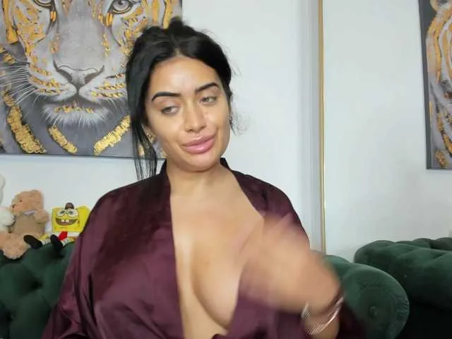 Live sex webcam photo for SweetPrya #293222917