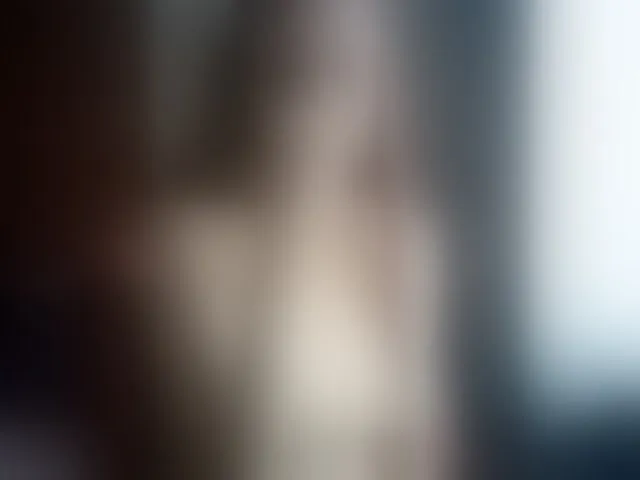 Live sex webcam photo for SweetQueen11 #293362441