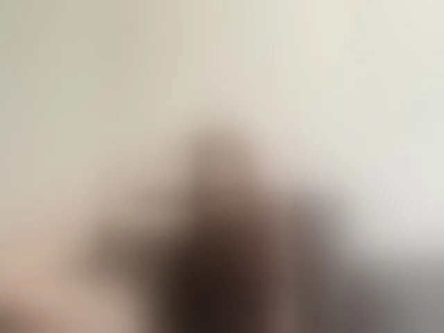 Live sex webcam photo for SweetQueen11 #293778398