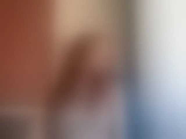 Live sex webcam photo for SweetQueen11 #293825591