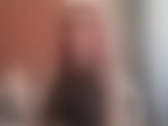 Live sex webcam photo for SweetQueen11 #293939114
