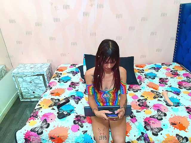 Live sex webcam photo for SweetSinnerr #290536278