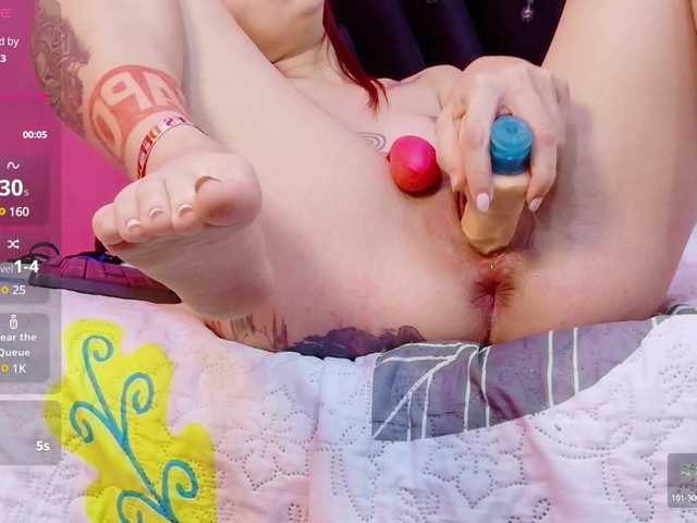 Live sex webcam photo for SweetSinnerr #291592053