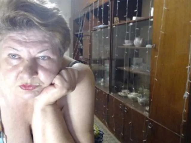 Live sex webcam photo for SweetSugar77 #277838573