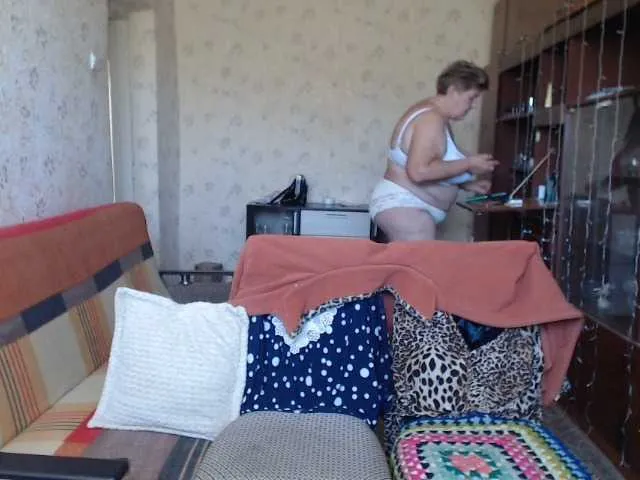 Live sex webcam photo for SweetSugar77 #277866844