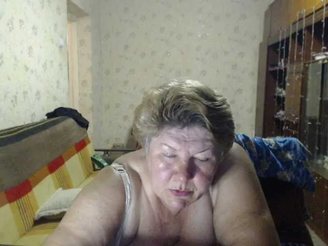 Live sex webcam photo for SweetSugar77 #278117313