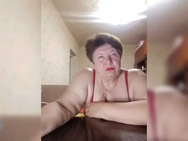 Live sex webcam photo for SweetSugar77 #290904791