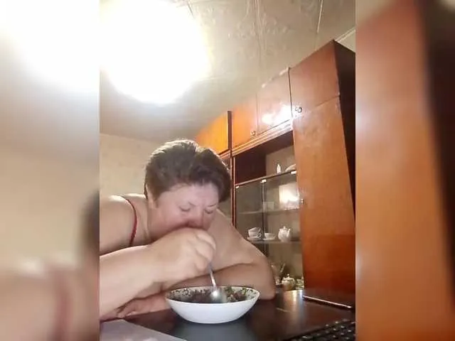 Live sex webcam photo for SweetSugar77 #290939052