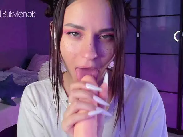 Live sex webcam photo for SweetVictori #276648980