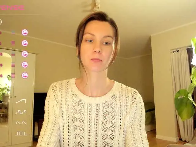 Live sex webcam photo for SweetWater #291367088