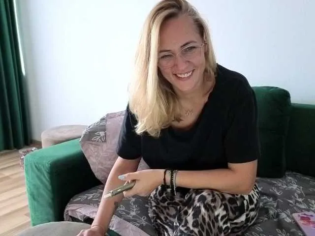 Live sex webcam photo for Sweetaniaa #292067306