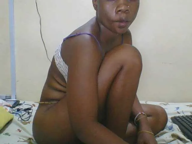 Live sex webcam photo for Sweetbaby006 #277406927