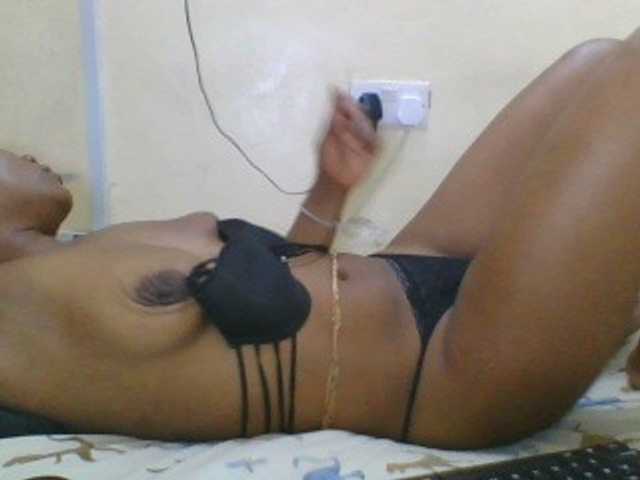 Live sex webcam photo for Sweetbaby006 #277755866