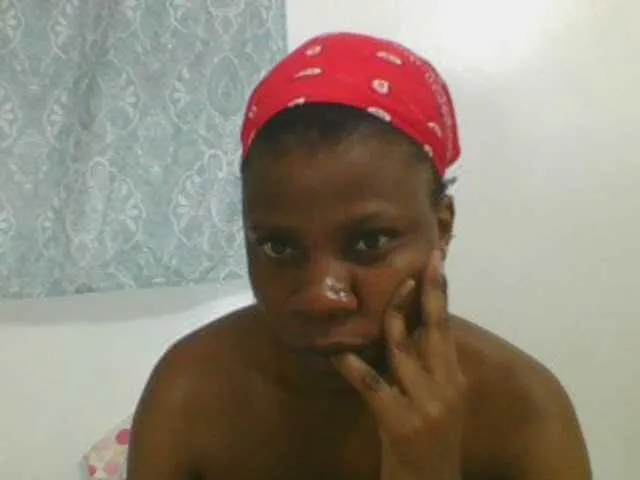 Live sex webcam photo for Sweetbaby006 #290238557