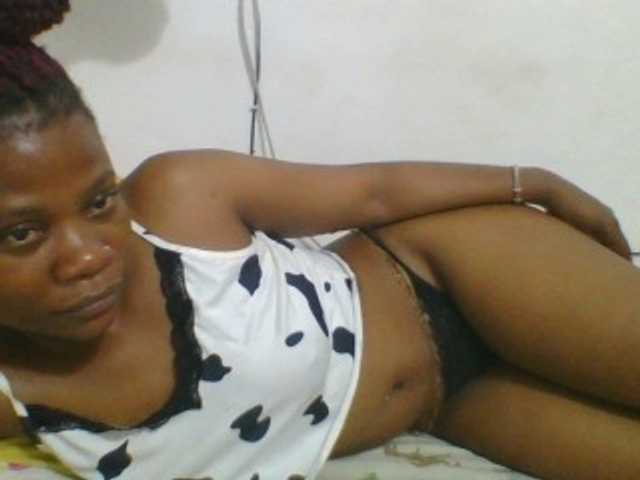 Live sex webcam photo for Sweetbaby006 #290361900
