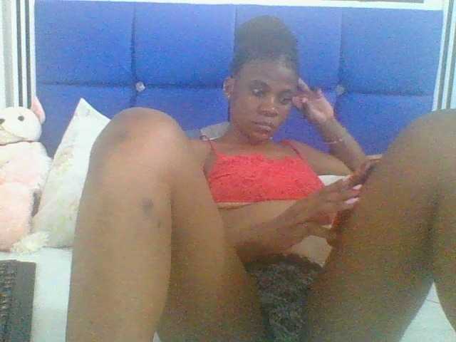 Live sex webcam photo for Sweetbaby006 #291979994