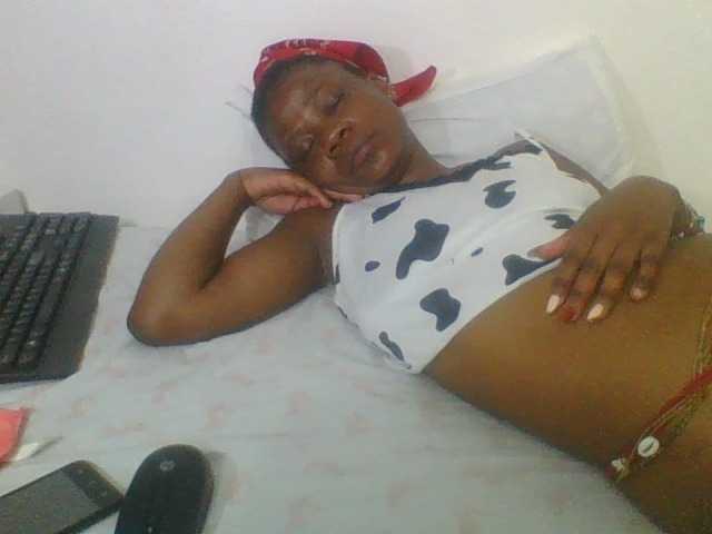 Live sex webcam photo for Sweetbaby006 #292063743