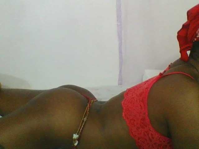 Live sex webcam photo for Sweetbaby006 #292080885