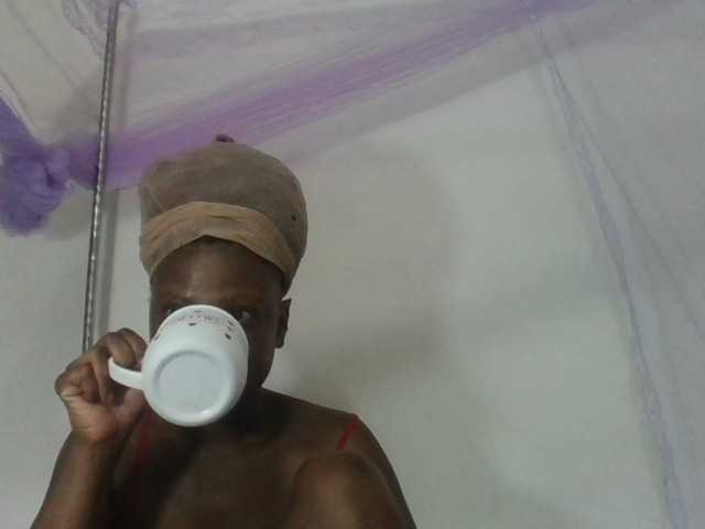 Live sex webcam photo for Sweetbaby006 #292095396