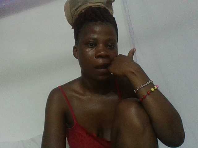 Live sex webcam photo for Sweetbaby006 #292113900