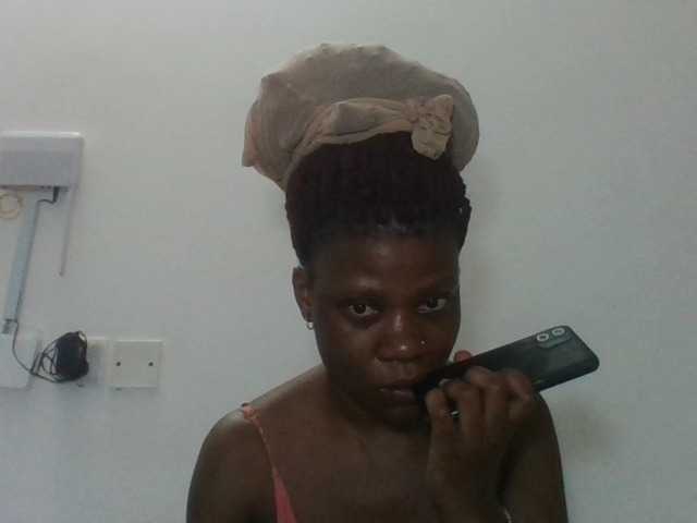 Live sex webcam photo for Sweetbaby006 #292155161