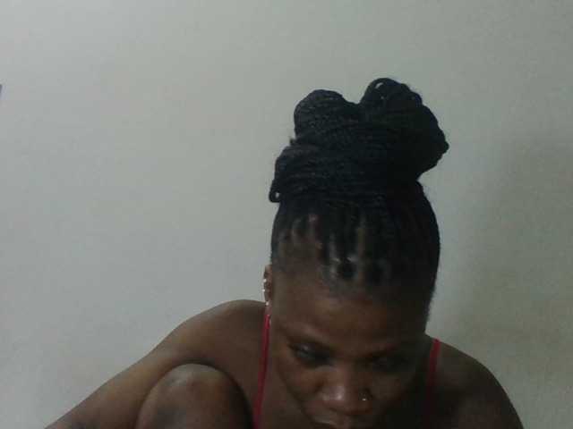 Live sex webcam photo for Sweetbaby006 #292257781