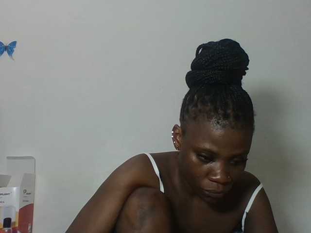 Live sex webcam photo for Sweetbaby006 #292284286