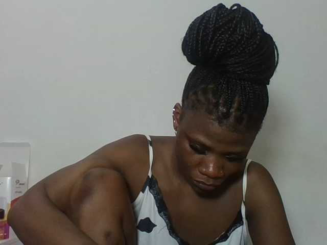 Live sex webcam photo for Sweetbaby006 #292296323