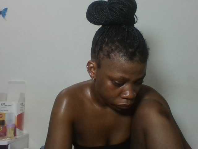 Live sex webcam photo for Sweetbaby006 #292383857