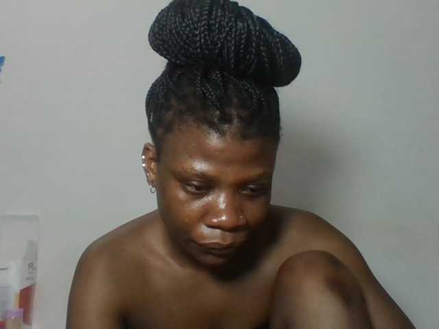 Live sex webcam photo for Sweetbaby006 #292385399