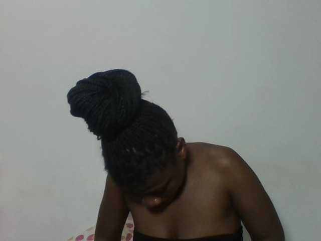 Live sex webcam photo for Sweetbaby006 #292387973