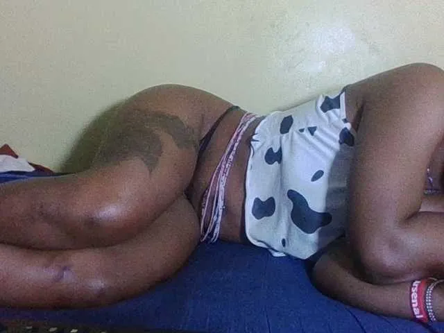 Live sex webcam photo for Sweetbaby006 #293874290