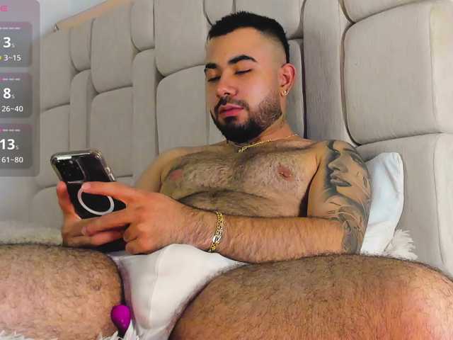 Live sex webcam photo for Sweetbabyman2 #292007358