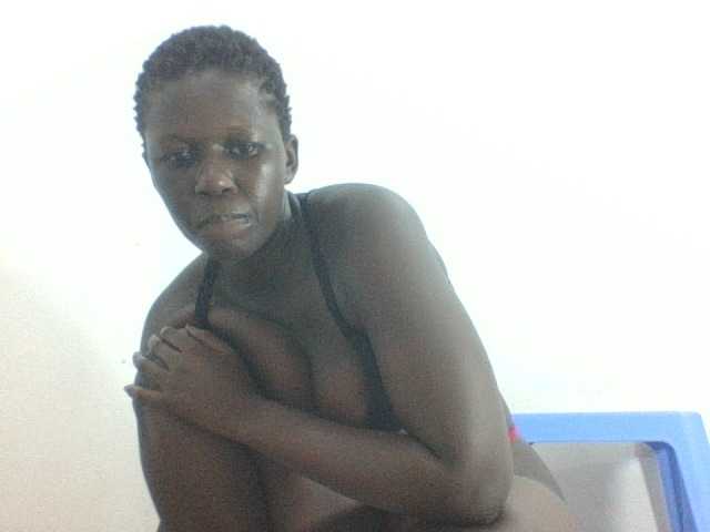 Live sex webcam photo for Sweetblackgal3 #276479600