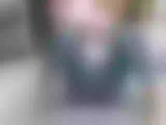 Live sex webcam photo for Sweetcherry30 #292141393