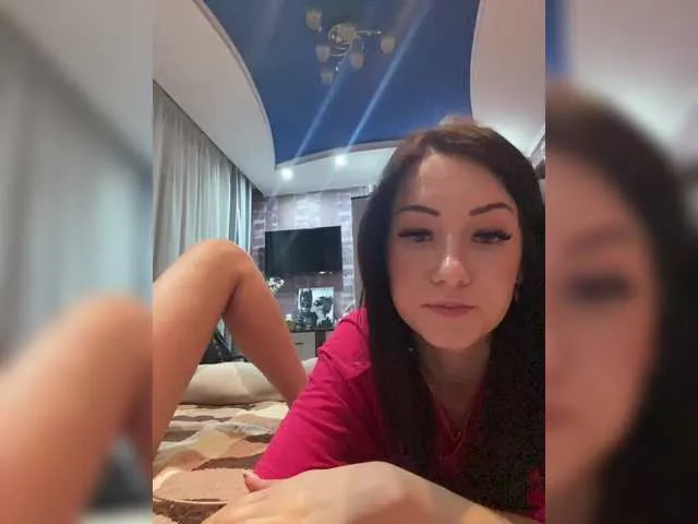 Live sex webcam photo for Sweetcherry96 #290609928