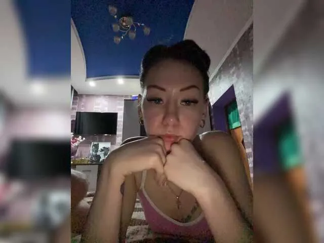 Live sex webcam photo for Sweetcherry96 #290746334