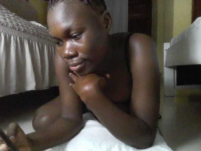 Live sex webcam photo for Sweetchocolate #278198839