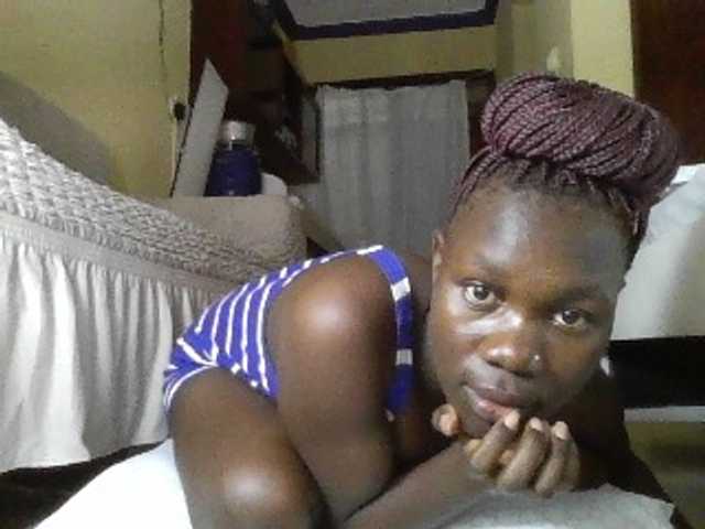 Live sex webcam photo for Sweetchocolate #278269721