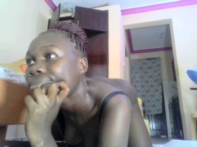 Live sex webcam photo for Sweetchocolate #278311441