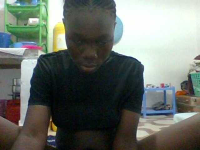 Live sex webcam photo for Sweetchocolate #288719401