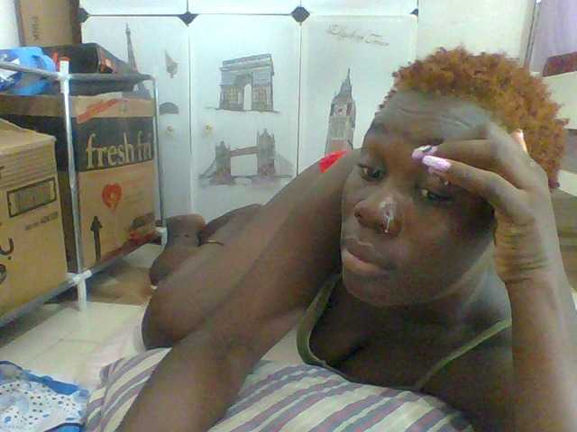 Live sex webcam photo for Sweetchocolate #290163231