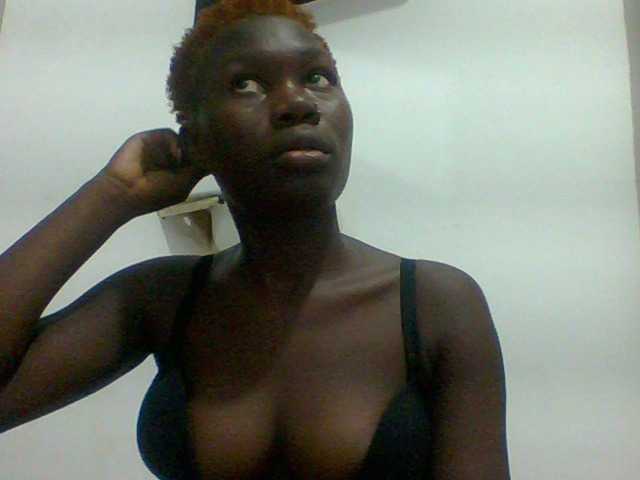 Live sex webcam photo for Sweetchocolate #290183651