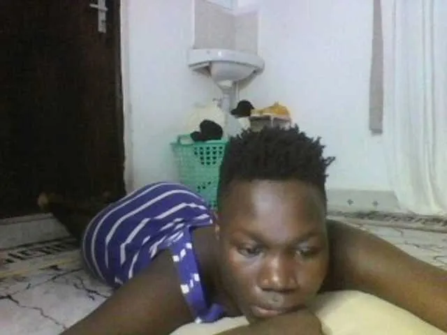 Live sex webcam photo for Sweetchocolate #290509994